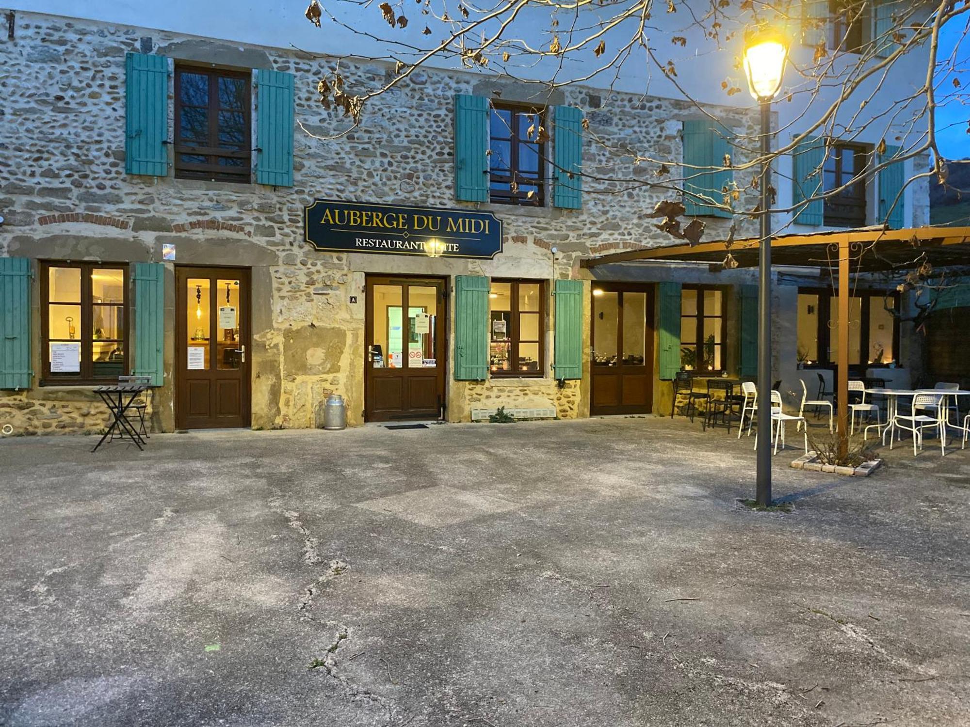 Gite - Auberge Du Midi Saint-Antoine  Екстер'єр фото